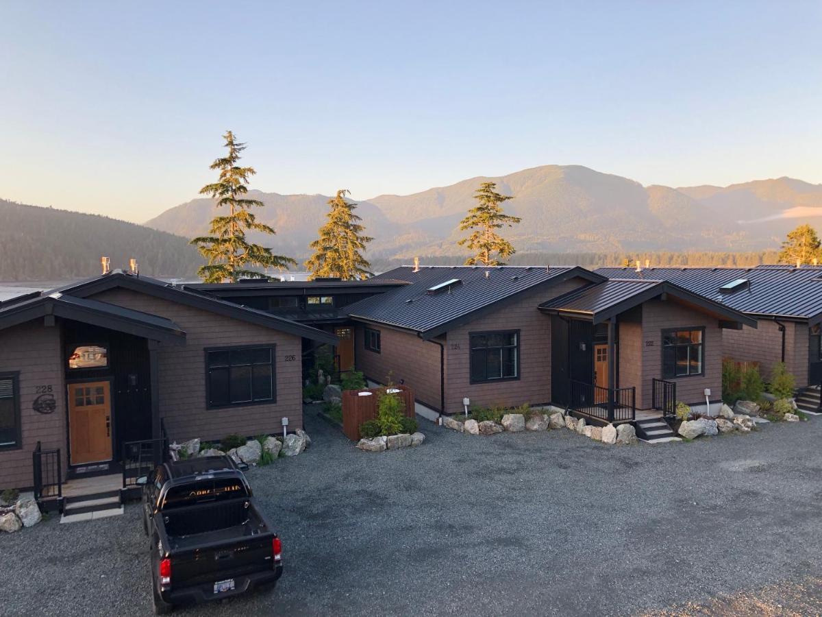 Port Renfrew Vacation Rentals ภายนอก รูปภาพ