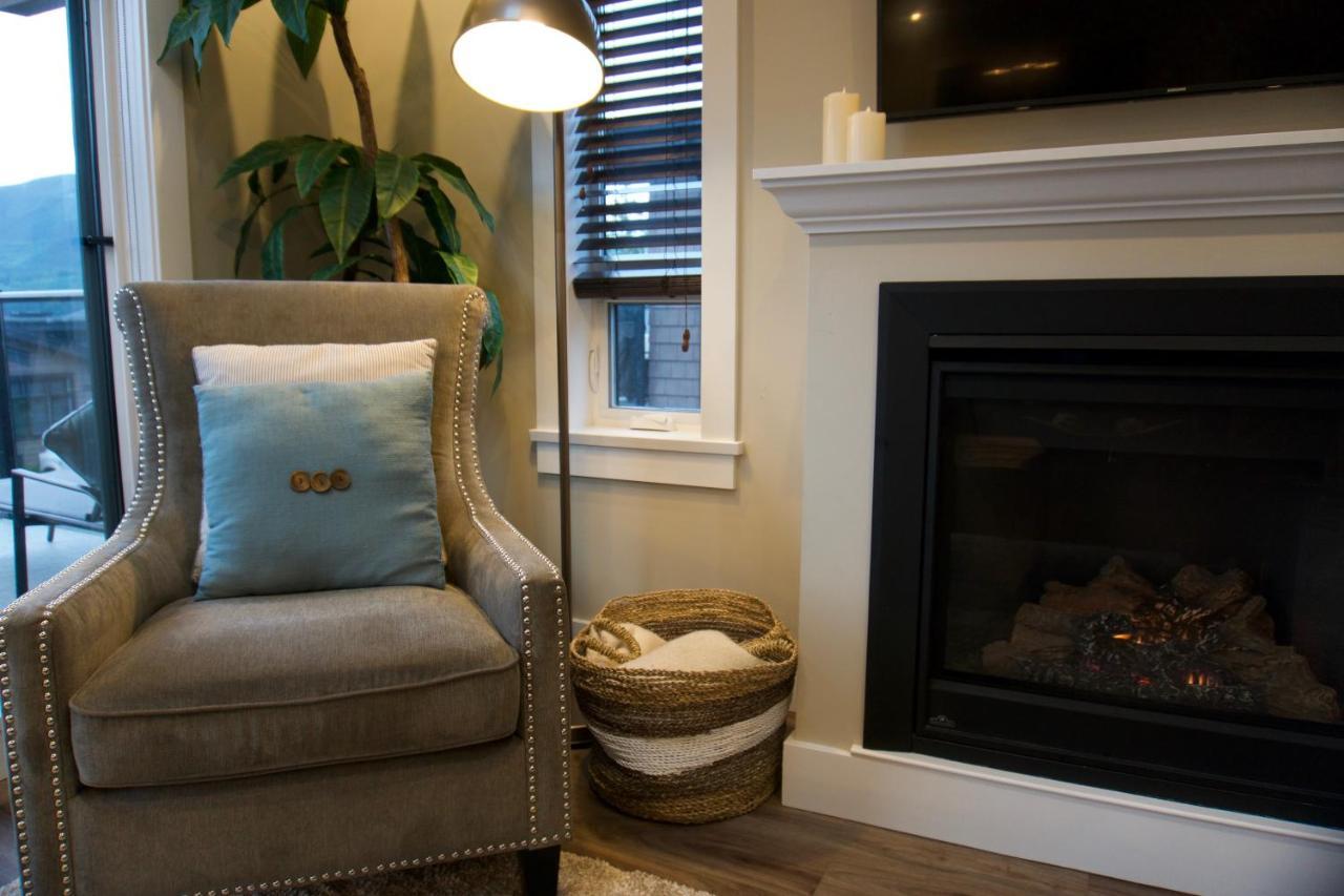 Port Renfrew Vacation Rentals ภายนอก รูปภาพ