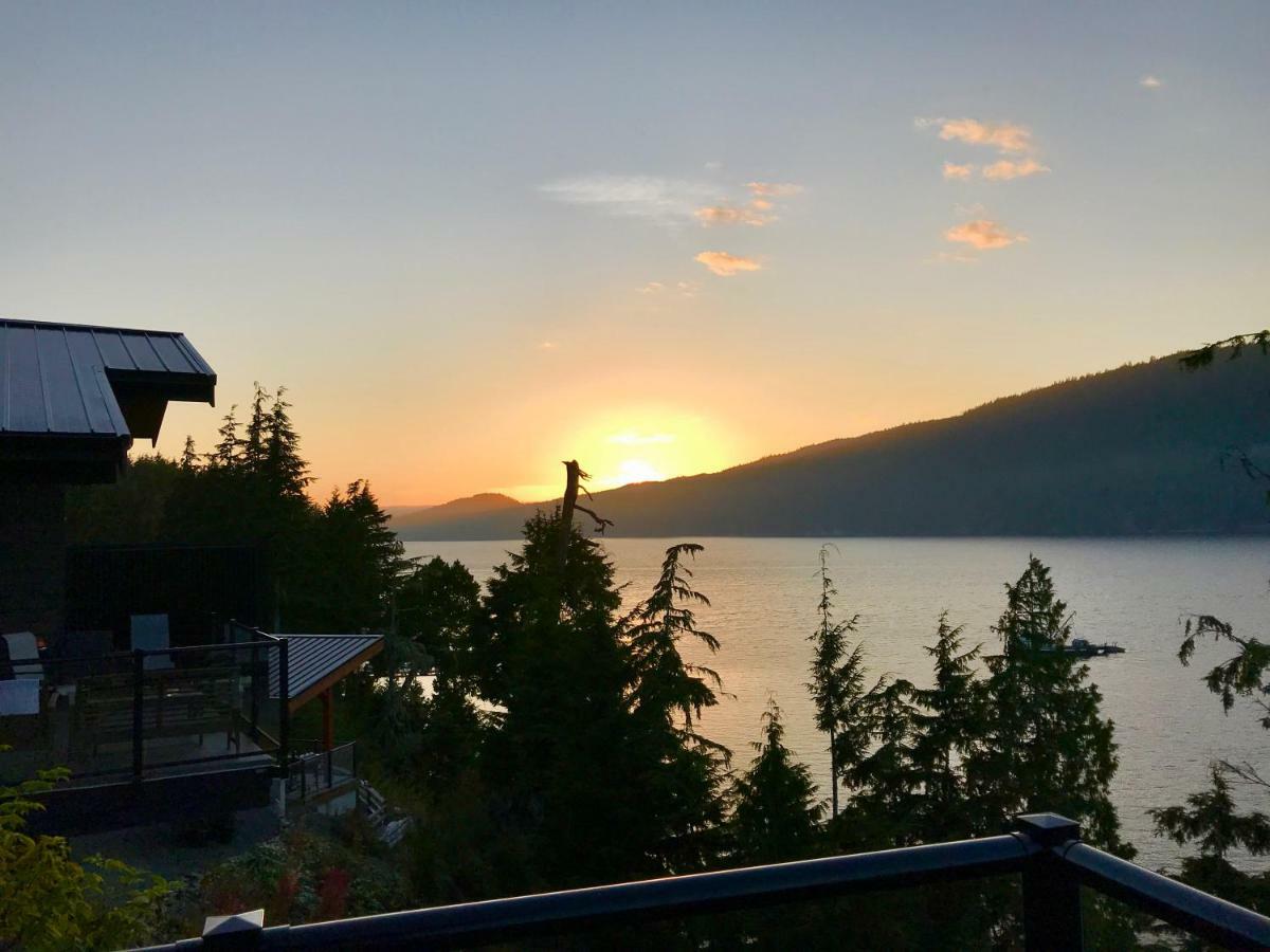Port Renfrew Vacation Rentals ภายนอก รูปภาพ